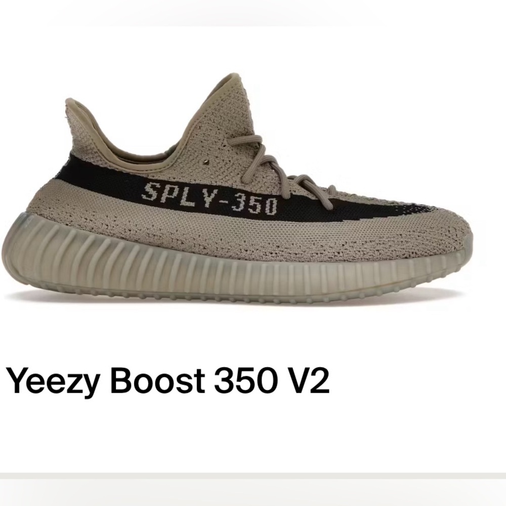 adidas Yeezy Boost 350 V2
Granite